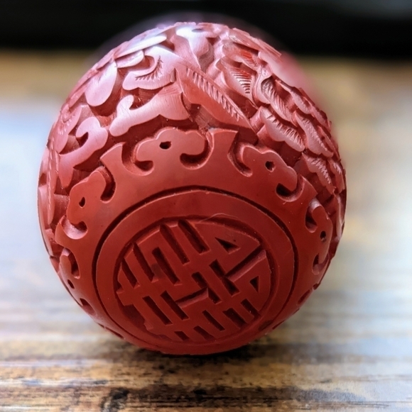 Red Cinnabar Egg Vintage Hand-Carved Chinese Decor - Picture 2 of 7